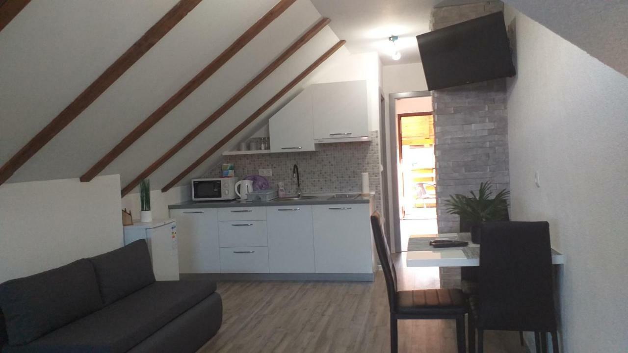 Studio Apartmani Patricia Смолянац Экстерьер фото
